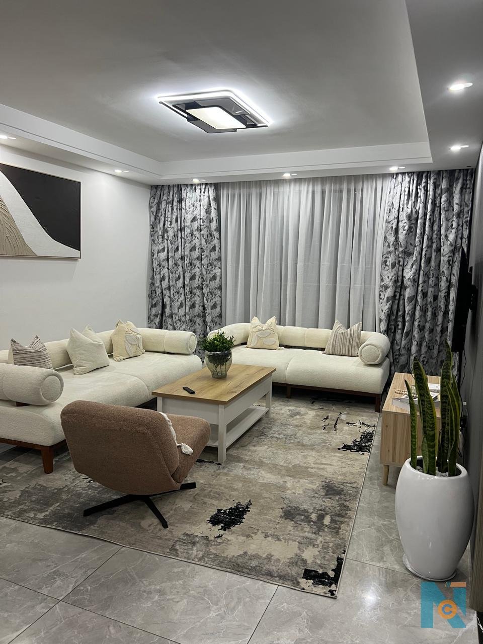 Spacious 3 Bedroom BnB in Kilimani Nairobi with Gym, Kids Playground &amp; Backup Generator: KSh 12,000 per Night - photo 1