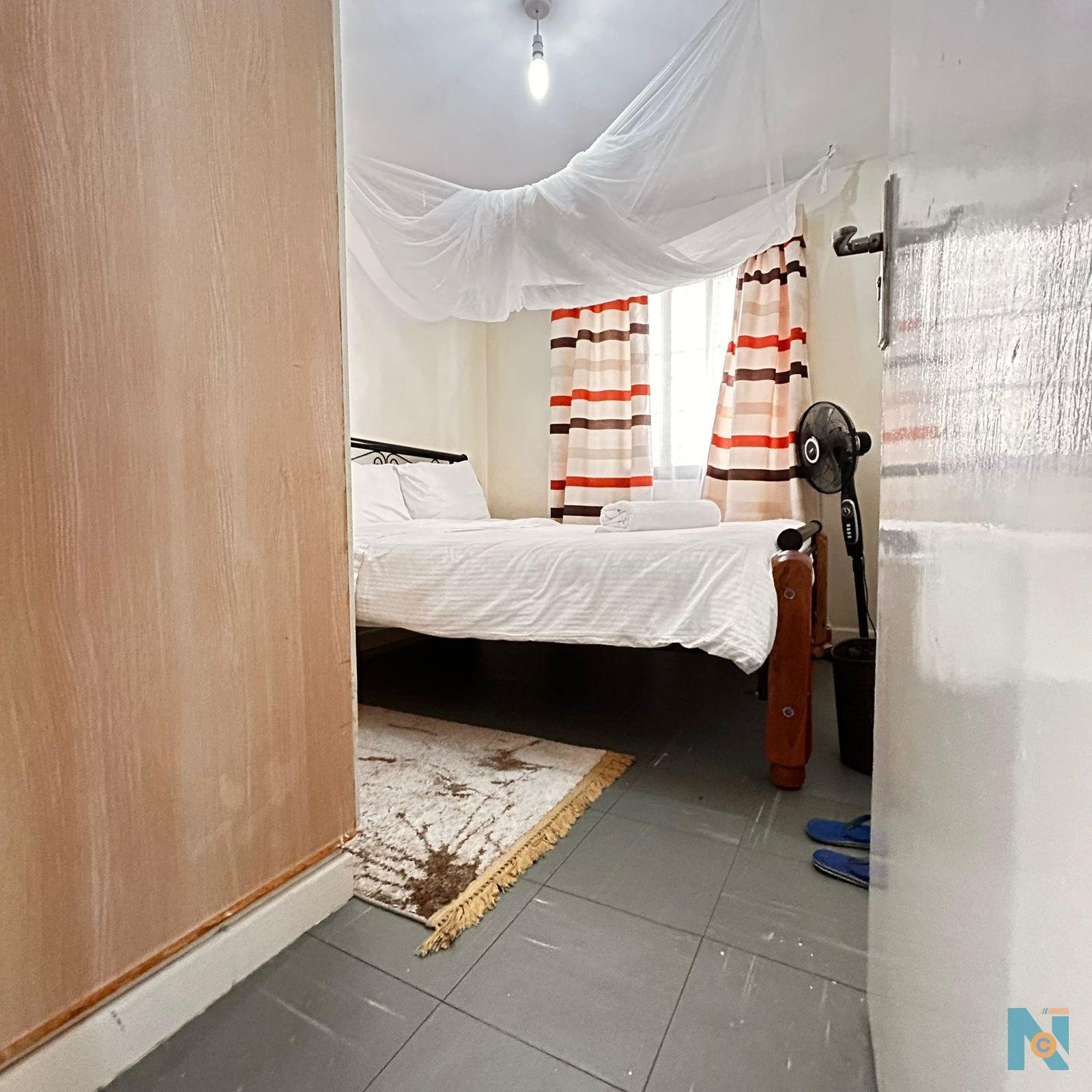 Spacious Three-Bedroom Home in Own Compound, Nyayo Estate, Embakasi | KSh 6,000 per Night - photo 9