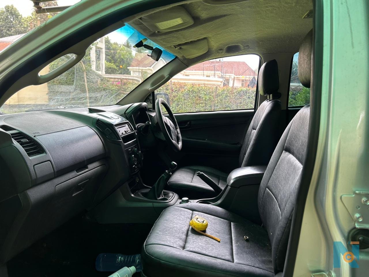 Isuzu Dmax  Double cab 2013 model  - photo 4