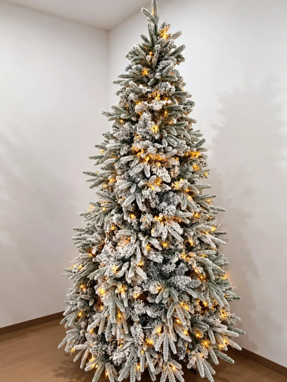 Premium Pre-Lit PVC Christmas Tree &ndash; 7ft &amp; 8ft | Nairobi, Kenya - photo 1