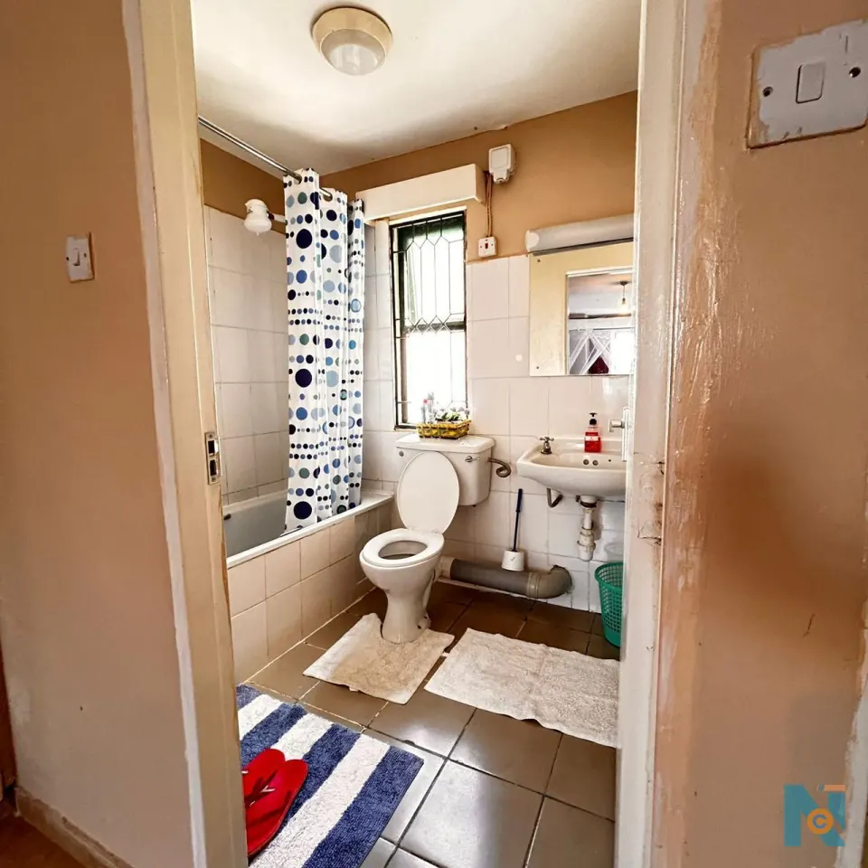 Private Own-Compound Maisonette in Nyayo Estate &ndash; KSh 6,000 Per Night - photo 7